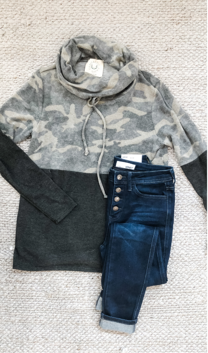 The “Lorelai” Pack